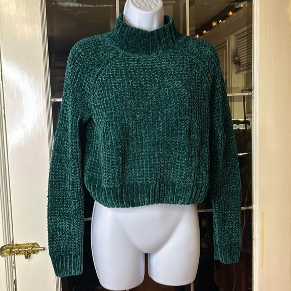H&M Divided cropped sweater - Picture 2 of 10